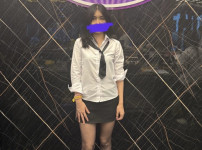 바디라인을 따라 이어지는 누루 중심 터치 666